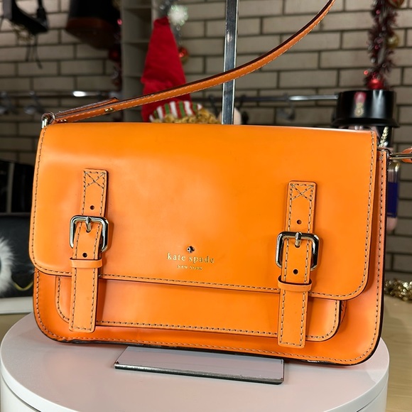 kate spade Handbags - Kate Spade Orange Crossbody Bag
